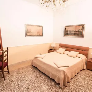 Alla Fenice Italia